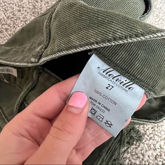 ‎Brandy Melville olive green cut-off Jean shorts size 27 - Picture 7 of 7